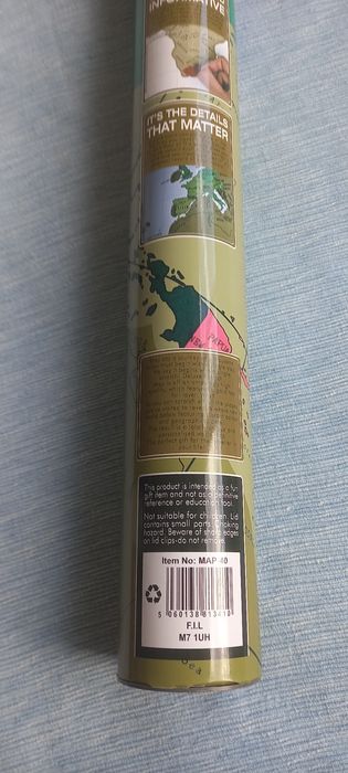 Mapa-mundi de raspar (Edição deluxe em Folha Dourada) da marca Luckies of London.