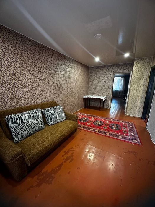 Сдам 2-комнатную квартиру в центре, ул. Криворожская