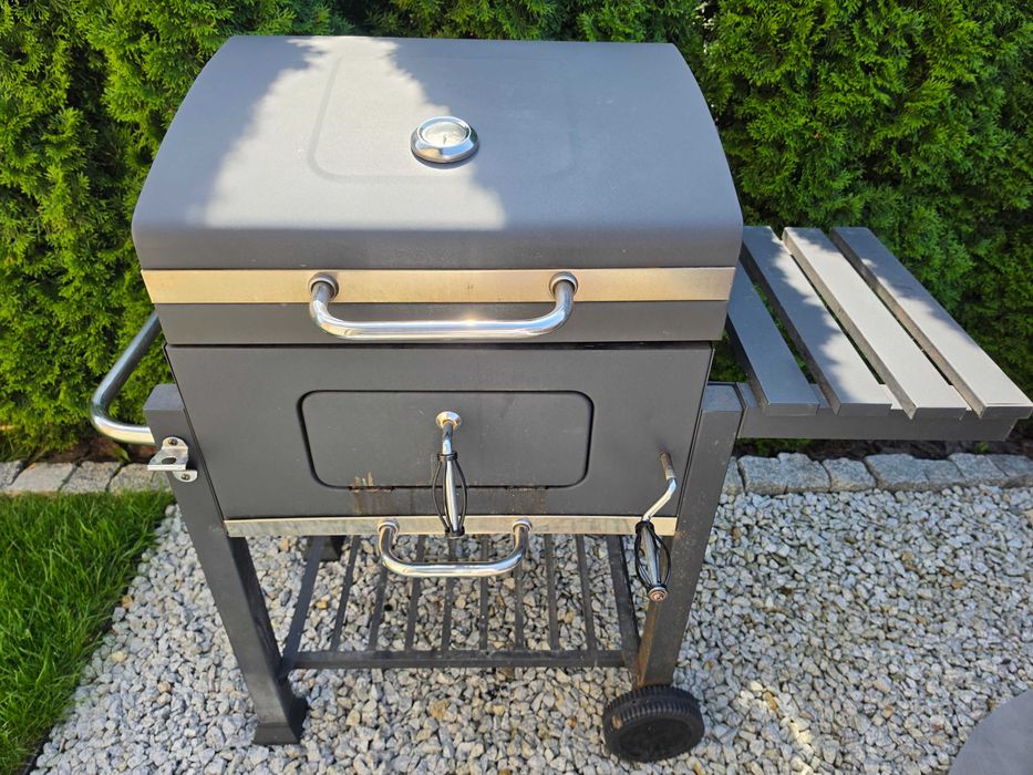 Grill węglowy duży