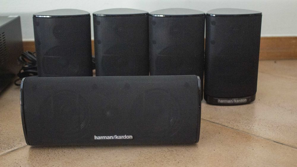 Sistema Harmon Kardon 5.0 AVR 151/230 (Sem Subwoofer)