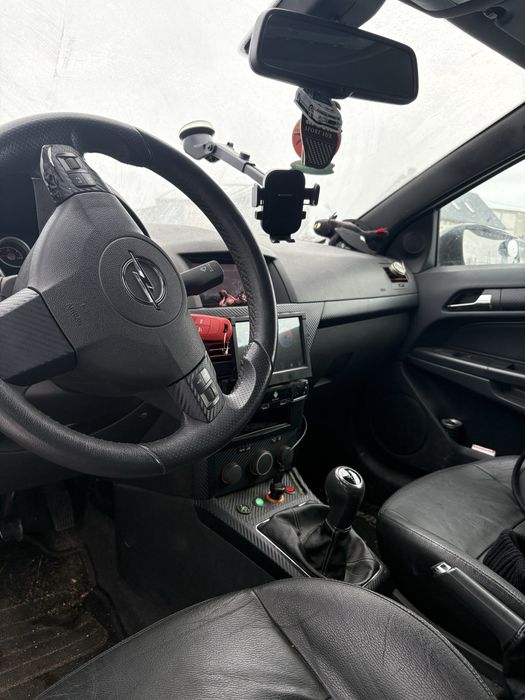 OPEL  ASTRA H GTC 2.0t sport