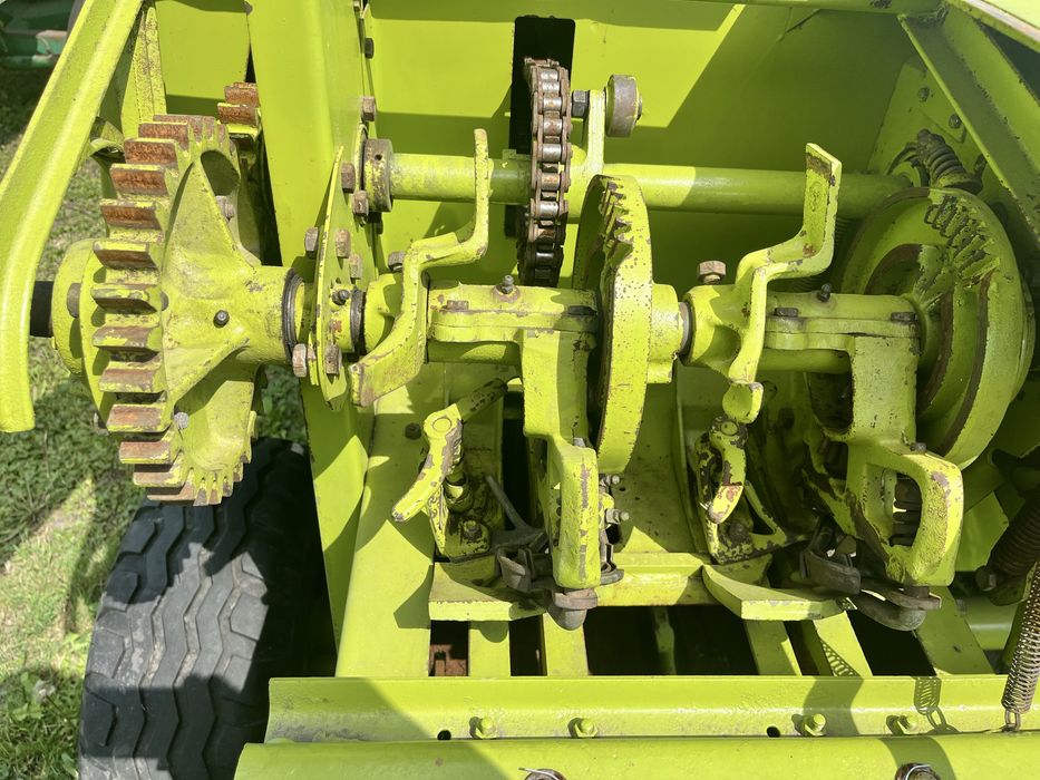 Прес подборщик до міні трактора Claas Marcant