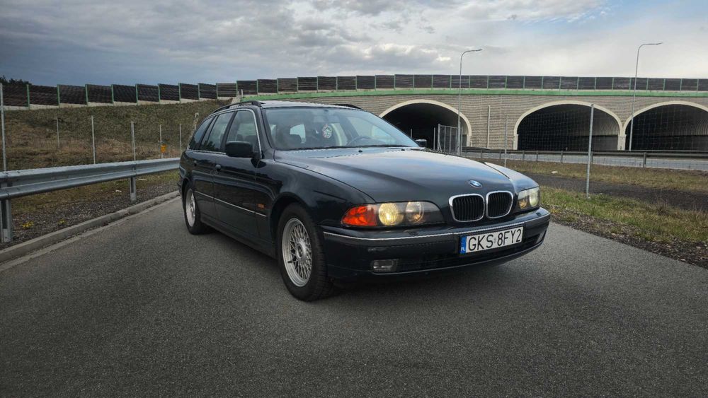 BMW E39 528i M52B28 213KM/295NM LPG Xenon Manual