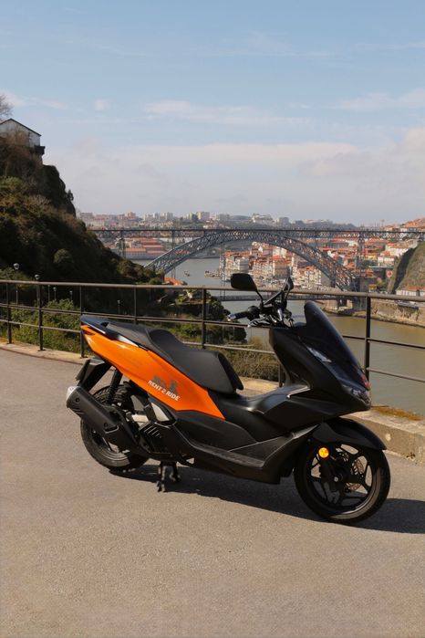 Aluguer/Renting Scooter Honda PCX 125