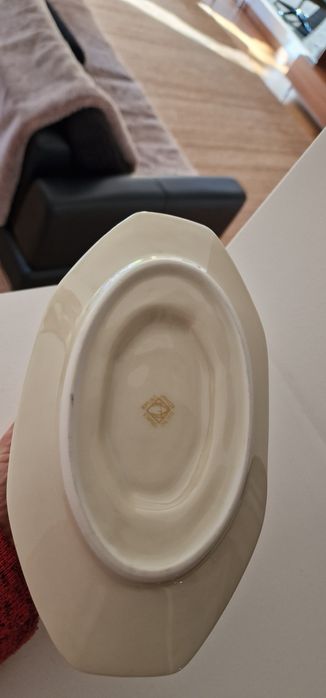 Lote de 2 terrinas e 1 molheira da Ceramica Electro Vila Nova de Gaia