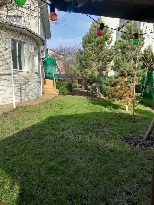 Центр Продаж 3-х поверхового будинку для родини в Кременчуці в Царському се