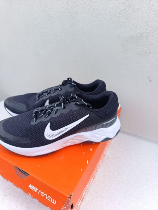 Nike Renew Ride 3.0 rozmiar 44, długość wkładki 28