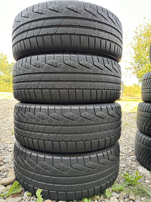 235/55/18 Pirelli Sottozero Winter 210