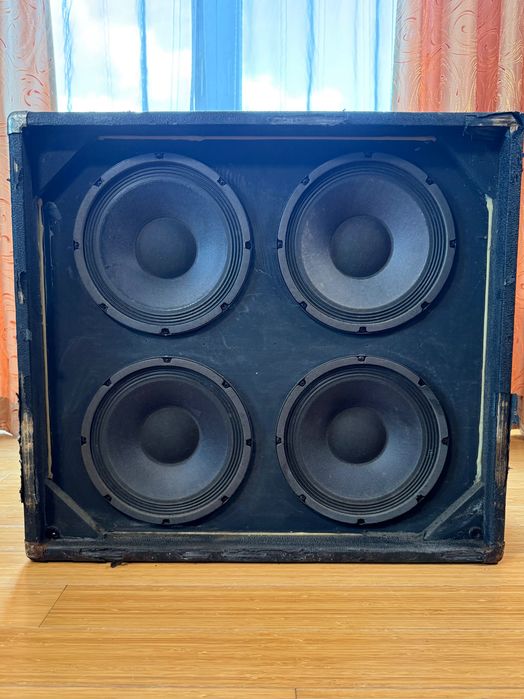 Kolumna basowa Ampeg SVT-410E
