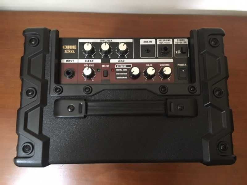 Amplificador de guitarra Roland Cube 15XL novo