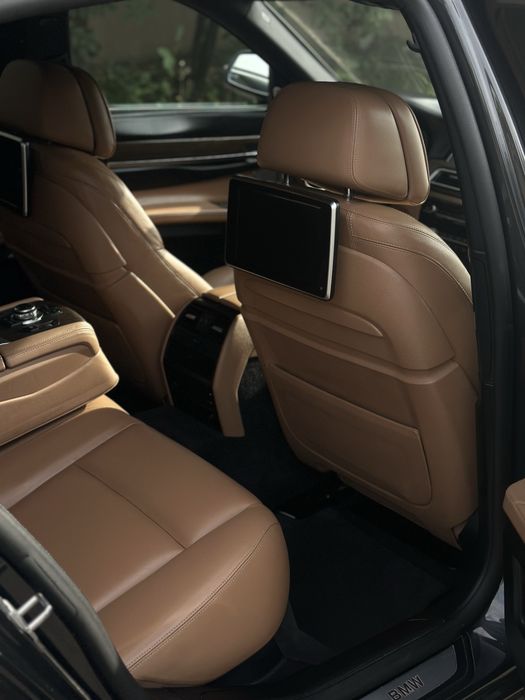 Продам BMW 7 Series 2012 р