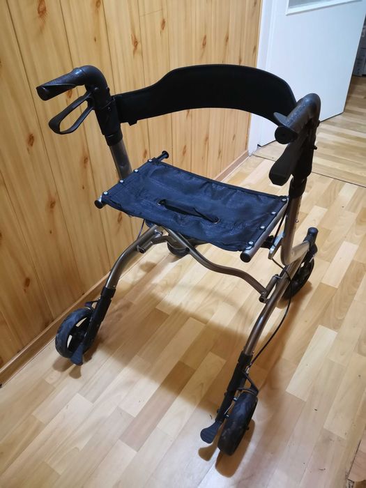 Balkonik, chodzik rehabilitacyjny składany, podpórka