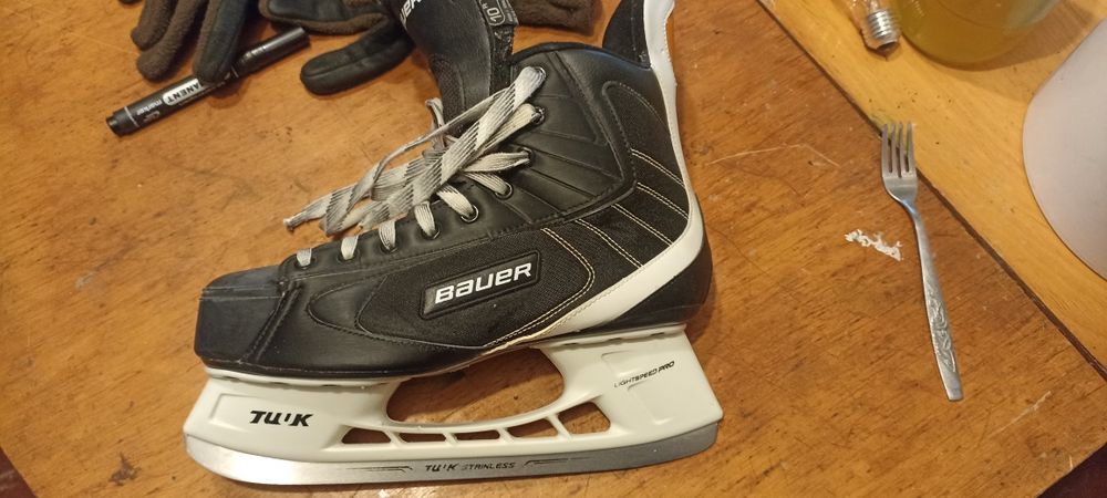 Ковзани, Коньки 45  розмір довжина стільки  290 мм