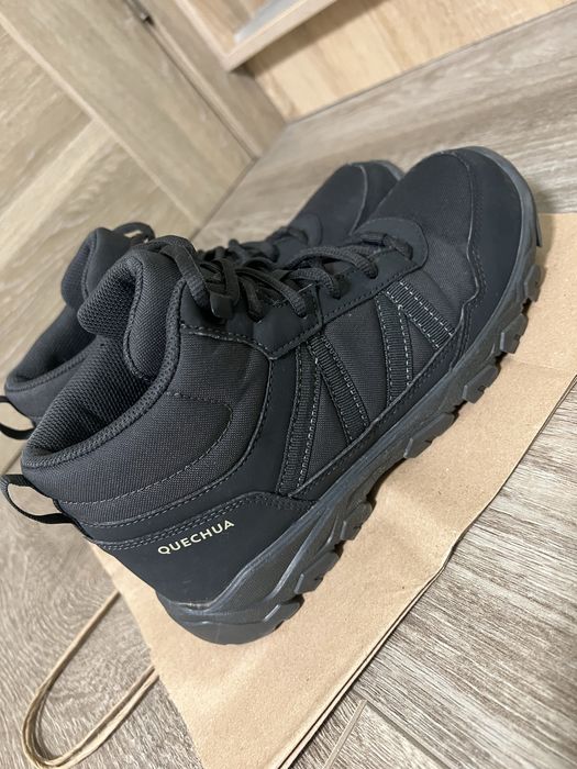 Продам ботінки 39 розмір гарна фірма. QUECHUA