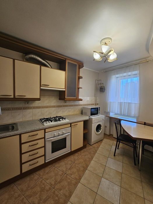 Продаж / Квартира / Казимира Любомирського/Рівне