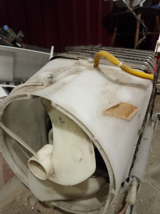 Холодильник по запчастям