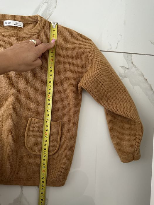 Sweter marki shein rozmiar 116 cm