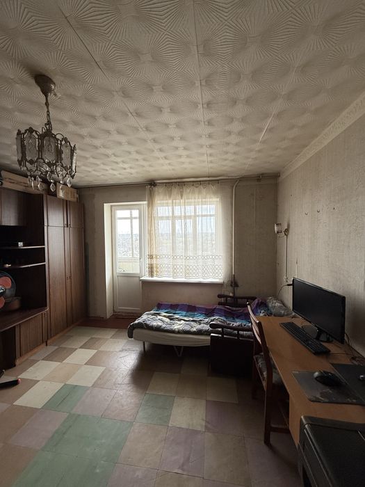 Продам велику 3 кімнатну квартиру