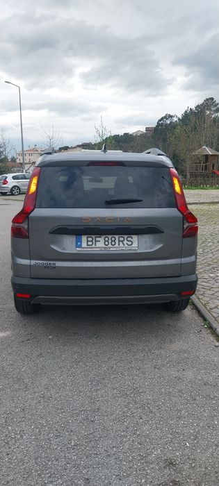 Dacia Jogger Extreme Hybrid 140 (7 Lugares) – 2023 – Como Novo