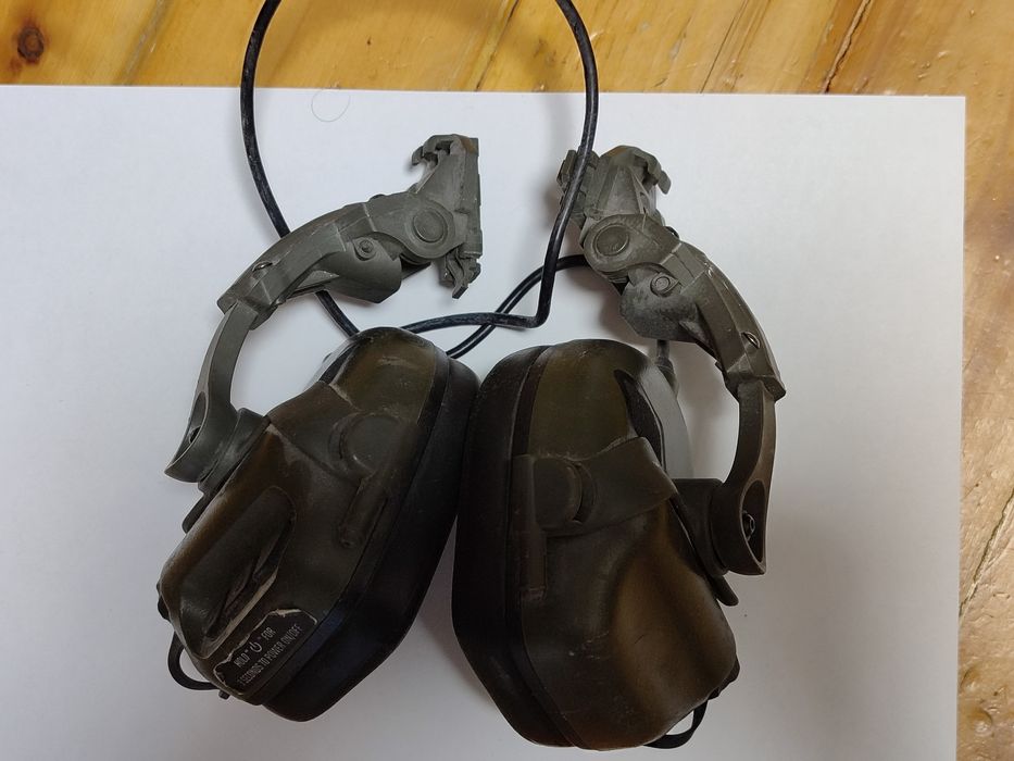 Наушники Earmor L ,запчасти