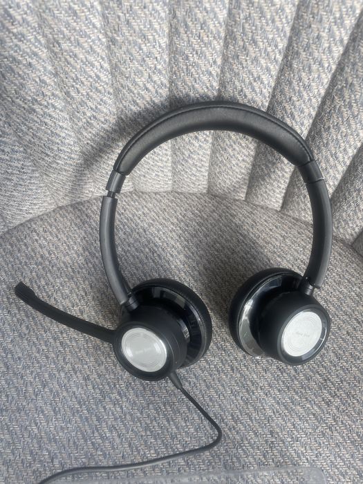 Słuchawki Bee H362 przewodowe z obrotowym mikrofonem