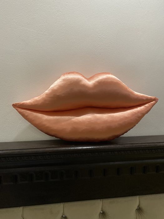 Декоративна подушка ГУБИ