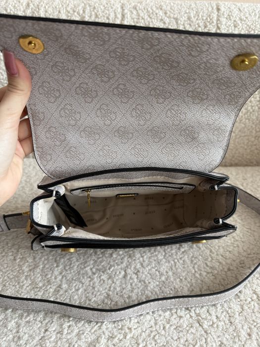 Сумка жіноча Guess