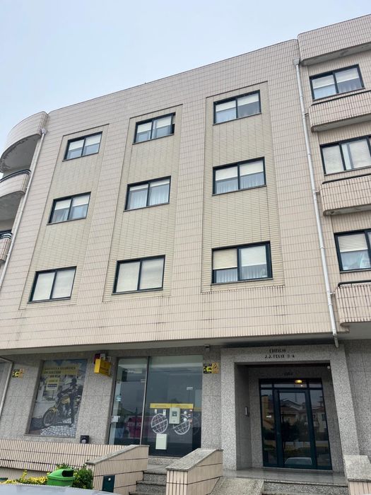 Apartamento T1 - Sao Felix da Marinha