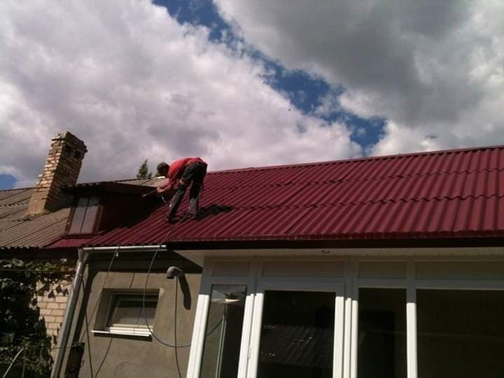 Фарбування дахів