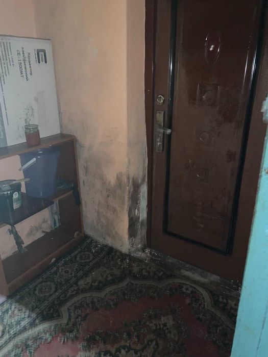 Продаю   пів будинку,  потребує ремонту  (район Вокзал)