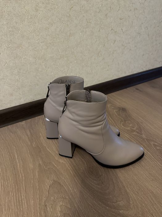 Продам шкіряні ботінки