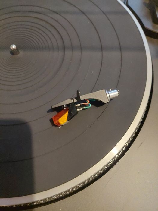 Gramofon Technics Direct Drive SL -D202
