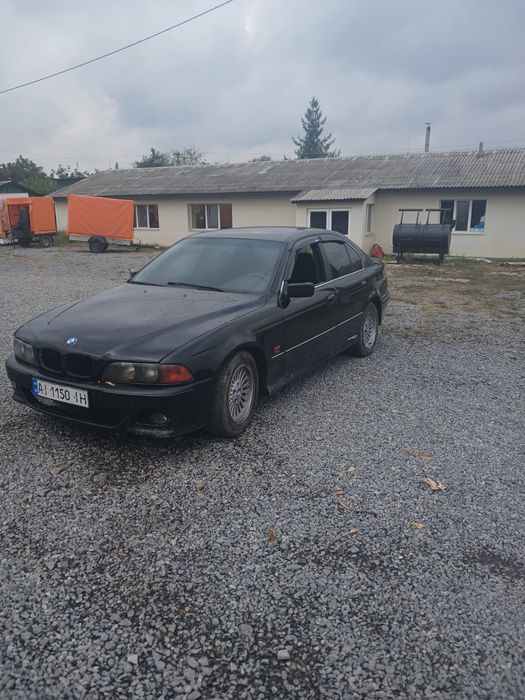 Продам БМВ  520.