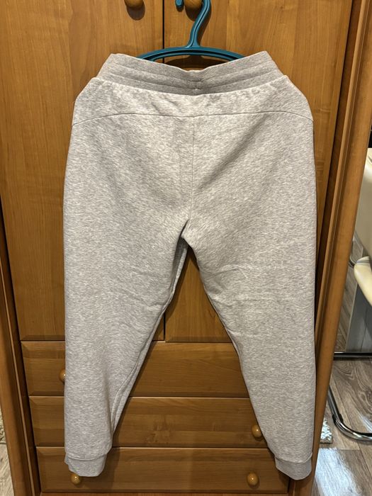 Штани спортивні сірі Puma