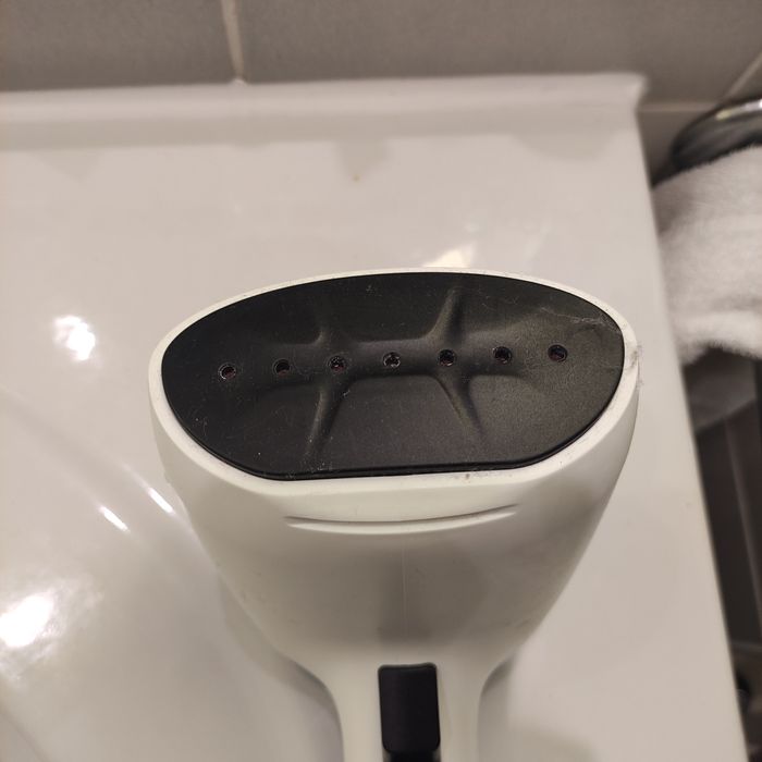 Ручной отпариватель одежды