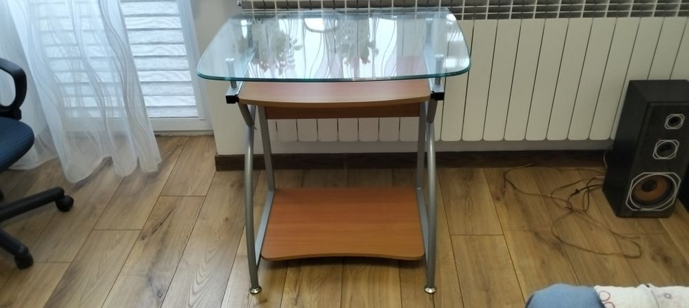 Stolik pod komputer