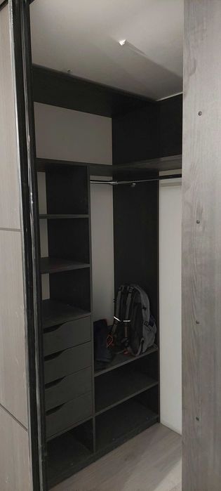 Ремонт та складання корпусної мебелі