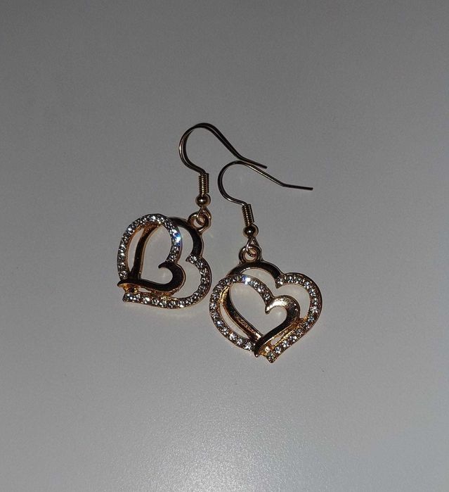 Conjunto de brincos dourados