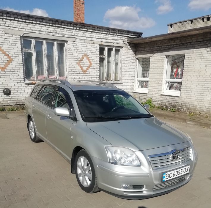 Toyota   Avensis