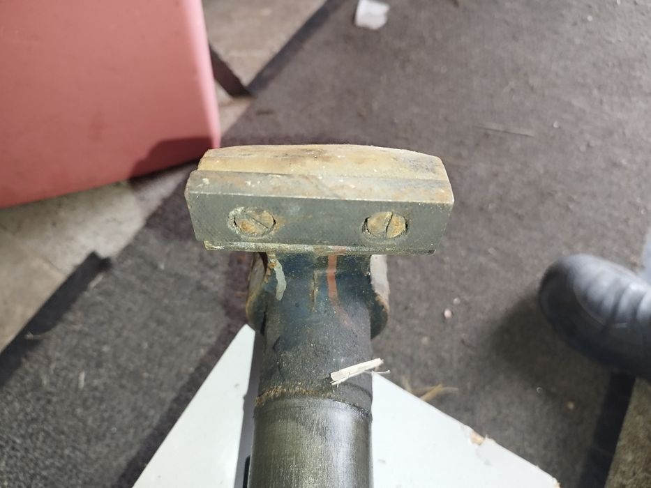 Imadło stołowe , ślusarskie