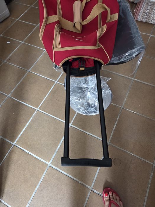 Mala troley de viagem em bom estado