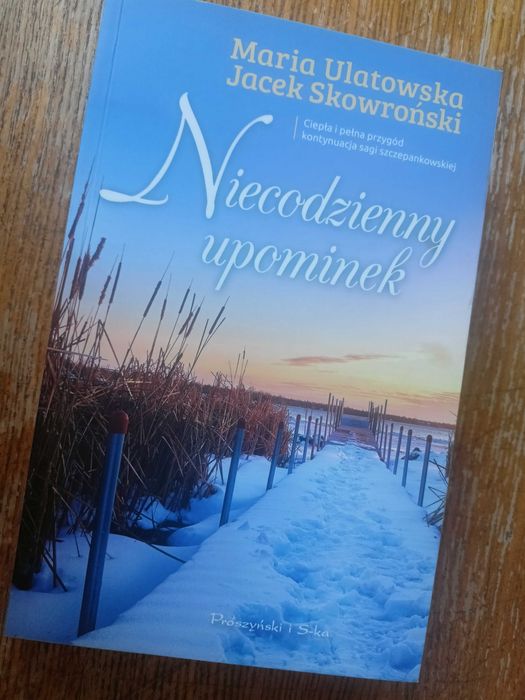 Niecodzienny upominek – Ulatowska, Skowroński