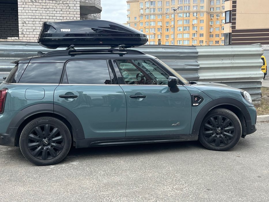 Поперечини багажник для вашого MINI від Thule