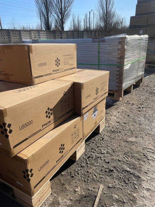 Акумулятори батареї LiFePO4  брендів SolaX Pylontech для Solis Deye
