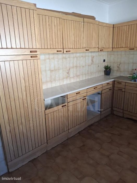 Apartamento T2 em Moradia