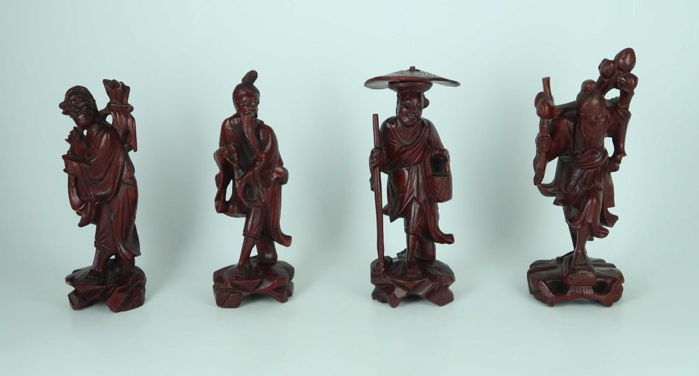 4 Esculturas da China em madeira Exótica