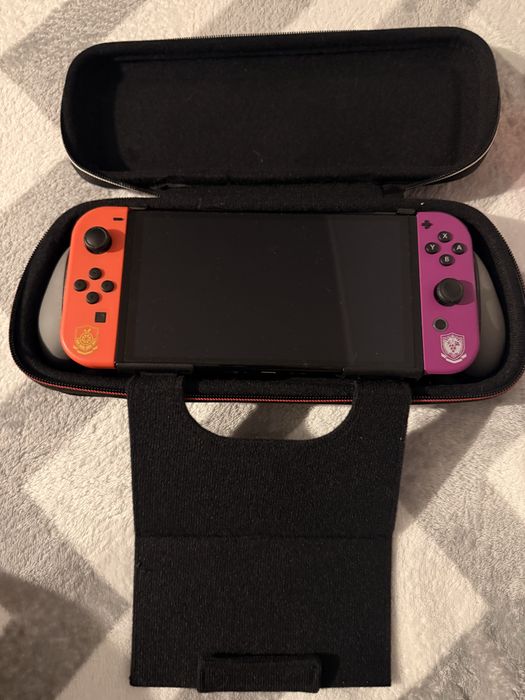 Nintendo Switch OLED Pokémon Scarlet & Violet