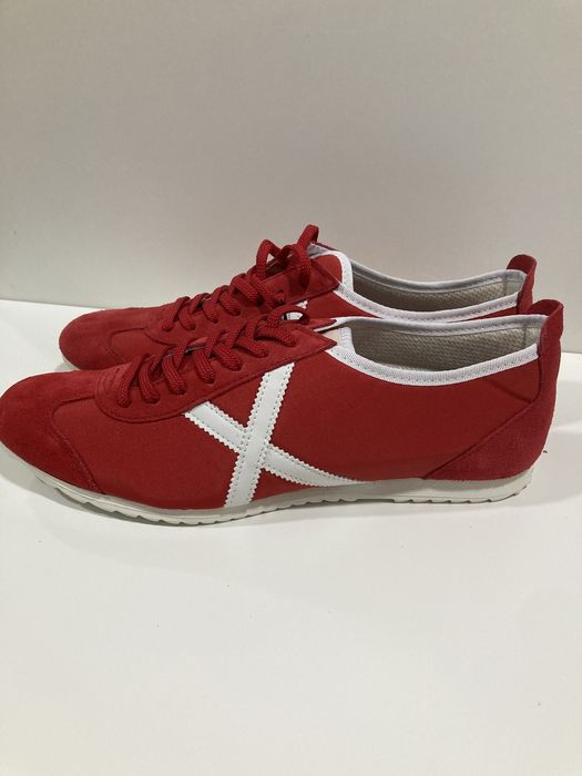 Sapatilhas Munich tamanho 46