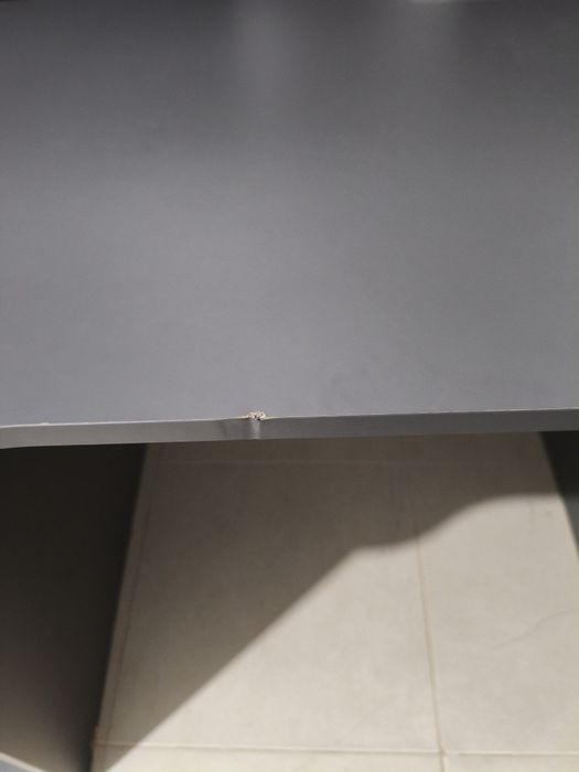 Secretária cinza com OFERTA de 1 espelho