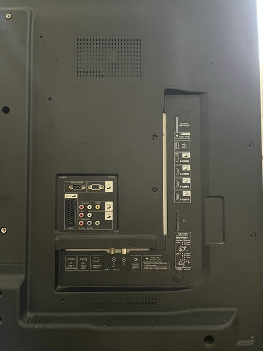 Телевізор SHARP LCD LC-60LE635E